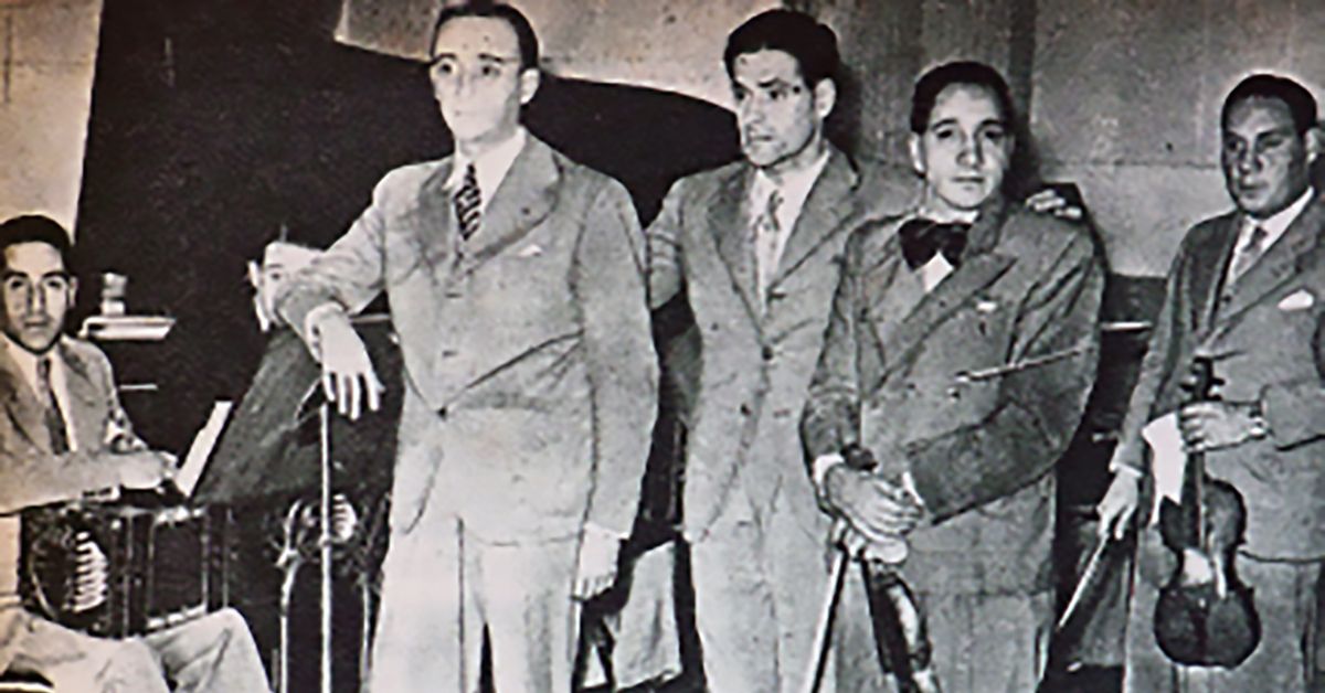 Juan D'Arienzo y su Orquesta Típica con Alberto Echagüe. Tango argentino. Nuestra música.