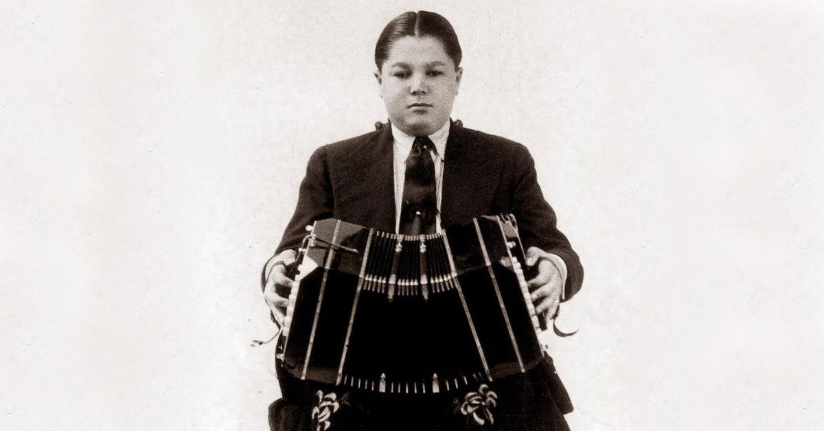 Aníbal Troilo niño, bandoneonista, director y compositor de nuestro Tango.