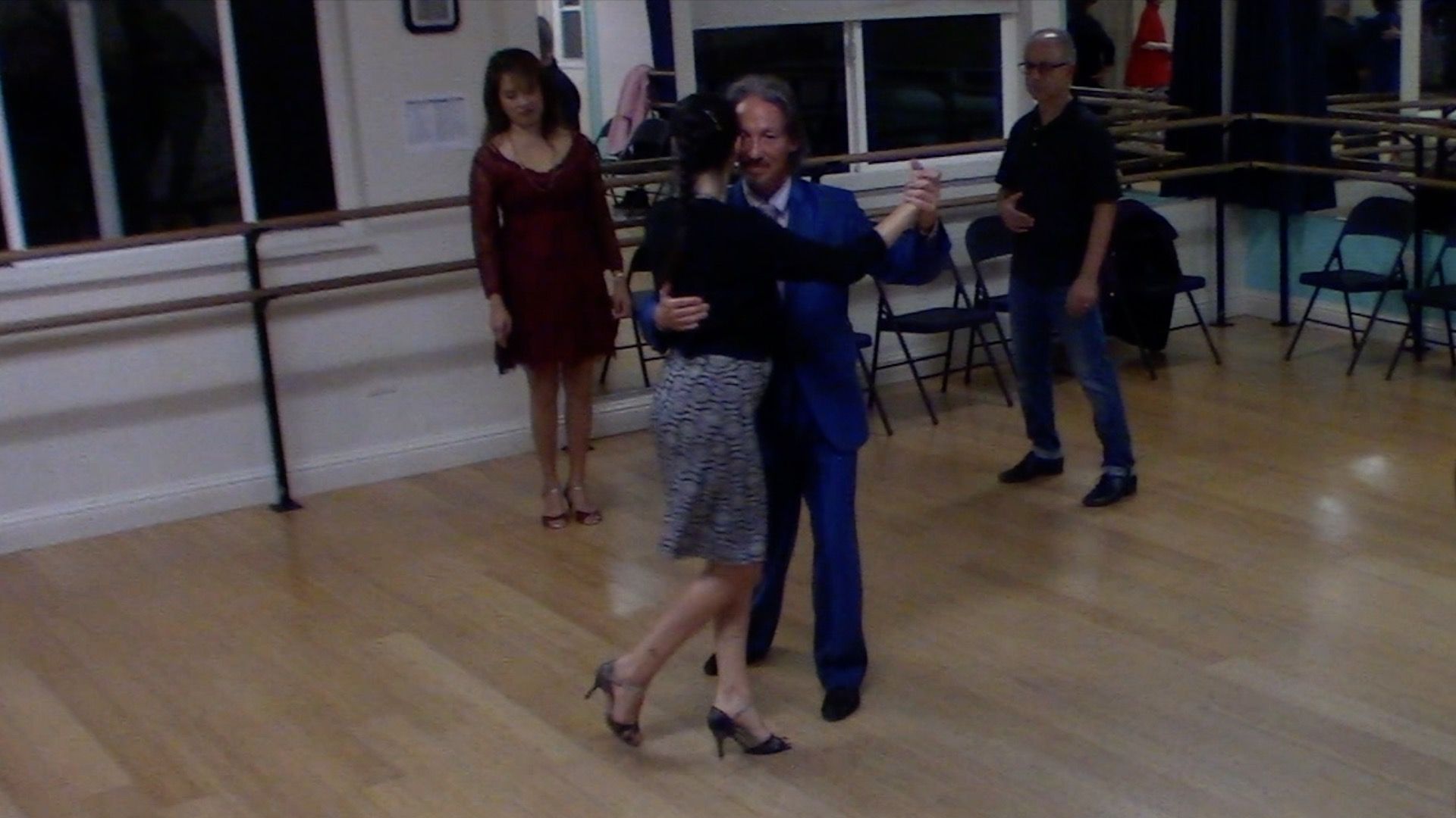 Argentine Tango intermediate class with Miranda: forward ochos sequence