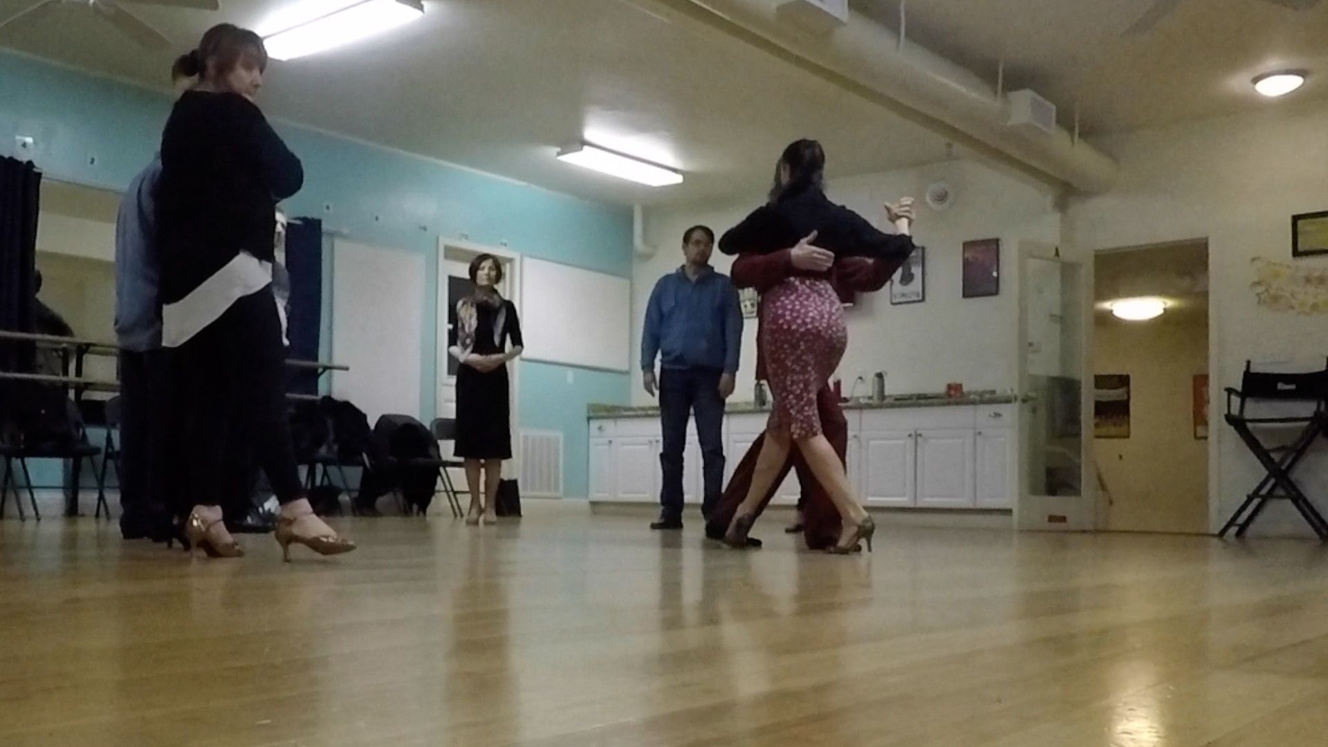 Argentine Tango beginner class with Miranda: Connection with your partner