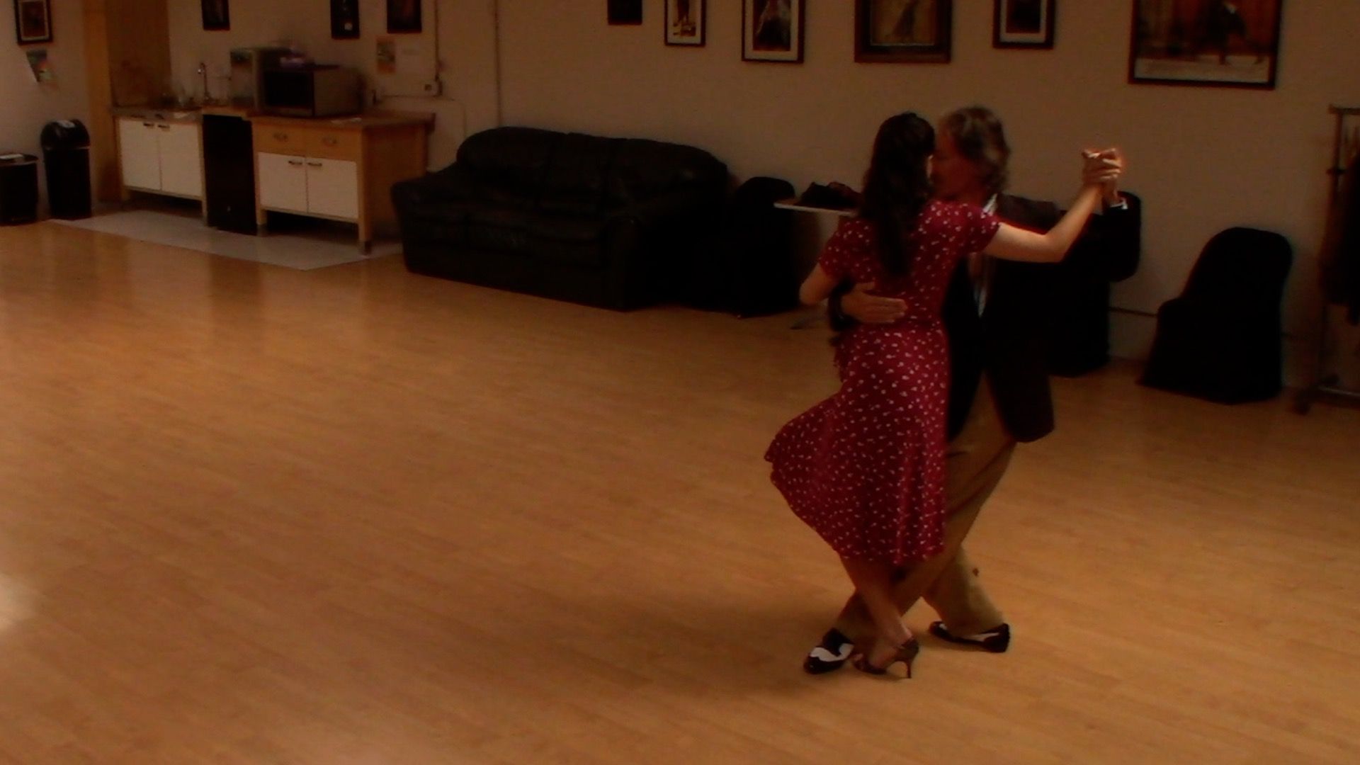 Argentine Tango dancing with Miranda Lindelow