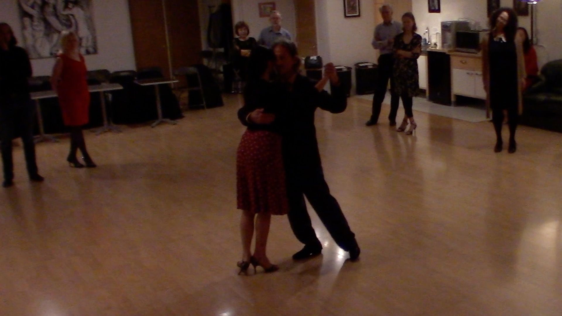 Argentine Tango dancing with Miranda: final review of our intermediate class
