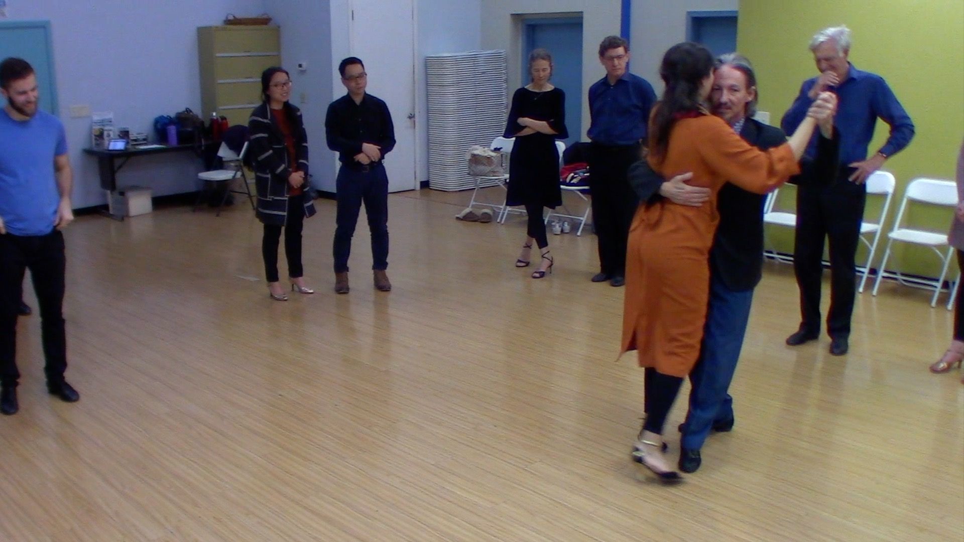 Argentine Tango intermediate class with Mimi: elements for dancing at milongas 4