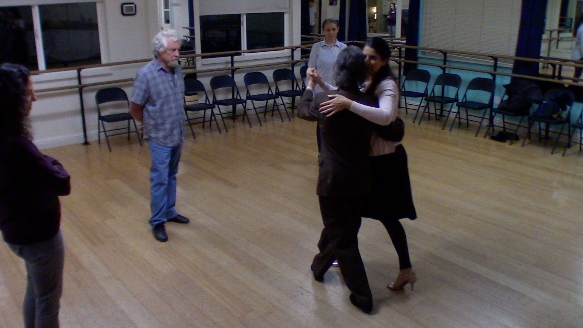 Argentine Tango intermediate class with Mimi: forward ocho
