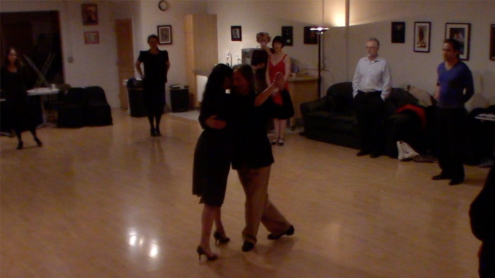 Argentine Tango intermediate class with Miranda: combining elements on the dance floor of milongas