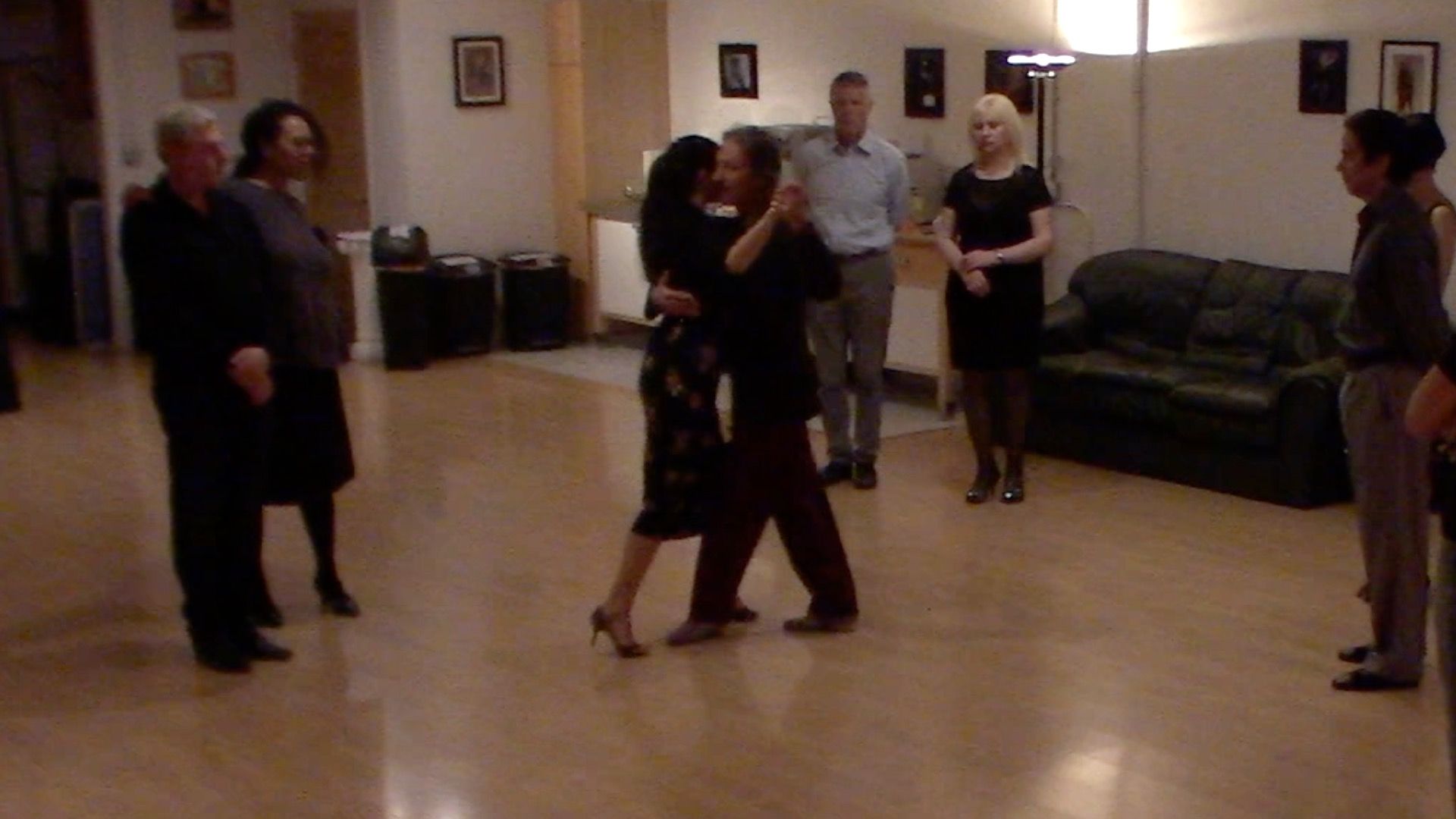 Argentine Tango intermediate class with Miranda: milonga