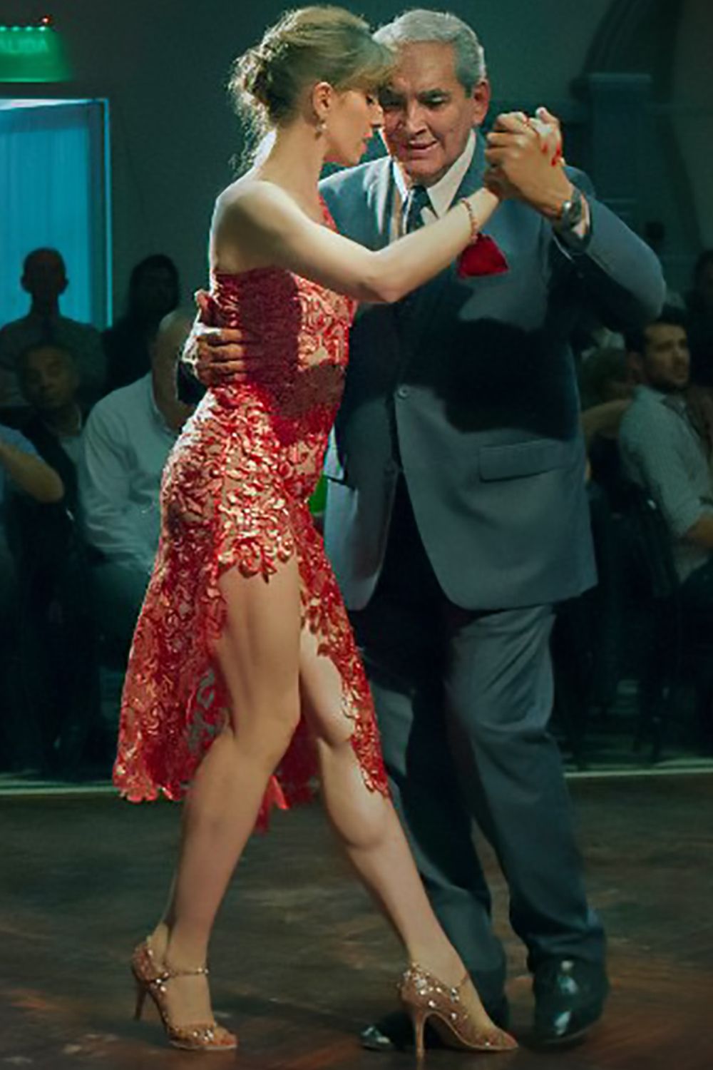 Blas Catrenau & Luciana Guido dancing Argentine Tango.