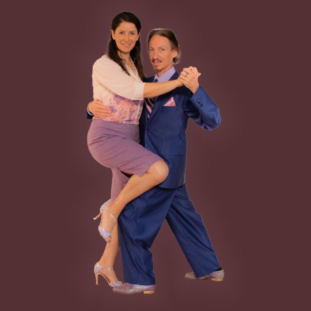 Marcelo Solis and Mimi dancing milonga at Argentine Tango class.
