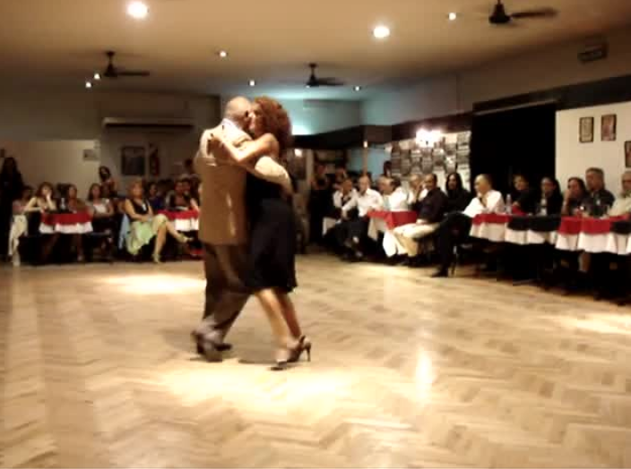 Argentine Tango performance | Enriqueta and Ruben in Buenos Aires