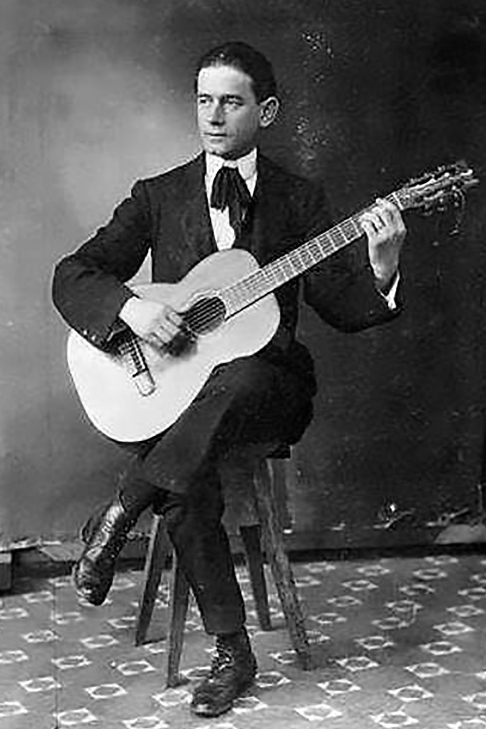 José Betinotti, payador of 1910. Argentine Tango music.