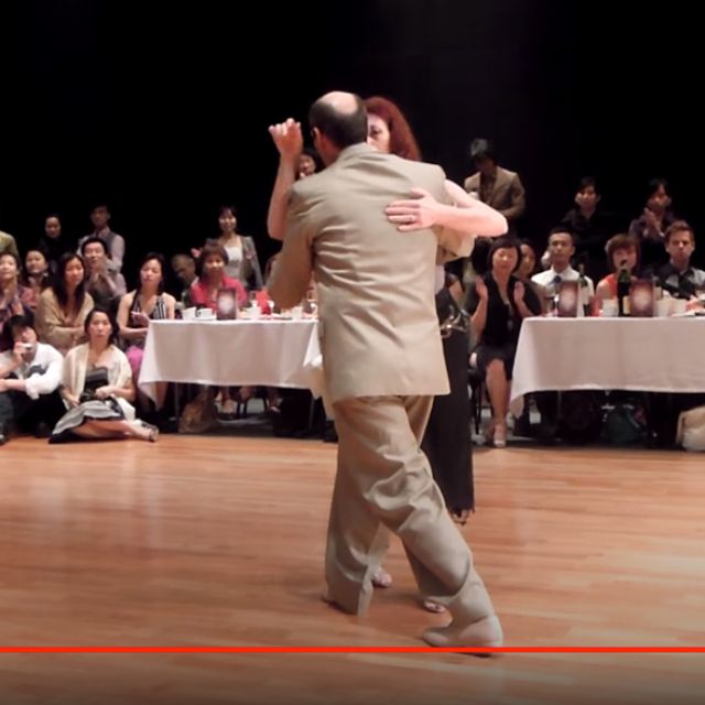 Ricardo Viqueira & María Darritchon dancing vals.